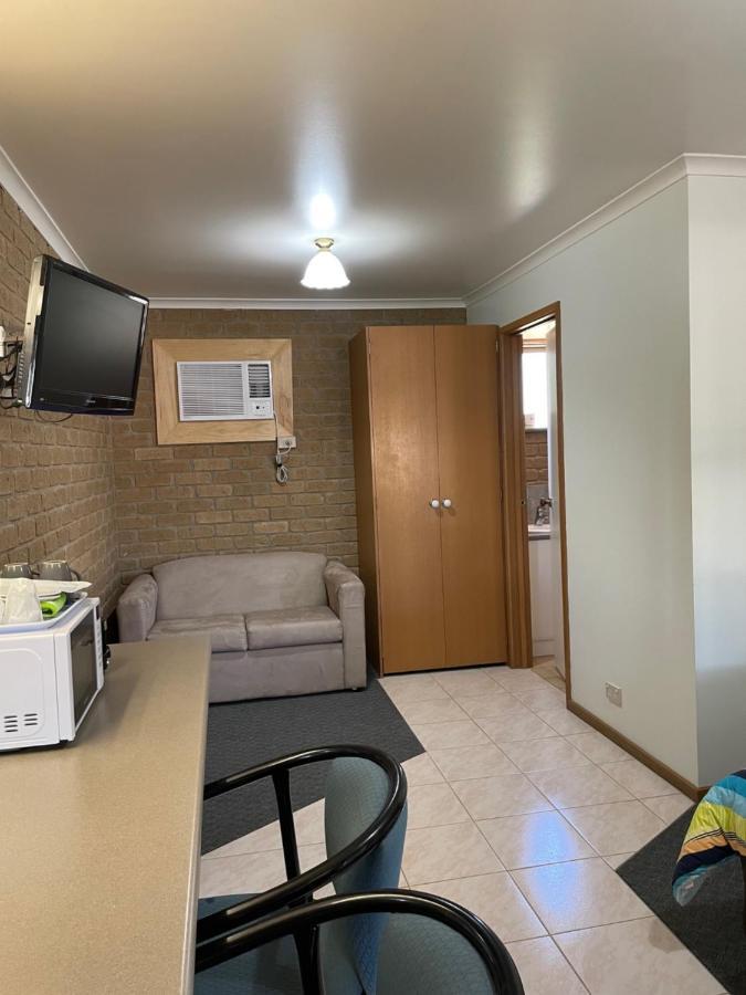 Darling Junction Motor Inn Wentworth Luaran gambar