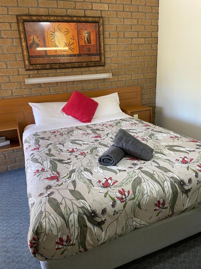 Darling Junction Motor Inn Wentworth Luaran gambar