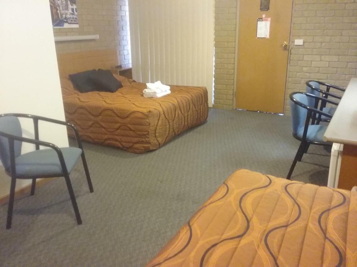 Darling Junction Motor Inn Wentworth Luaran gambar
